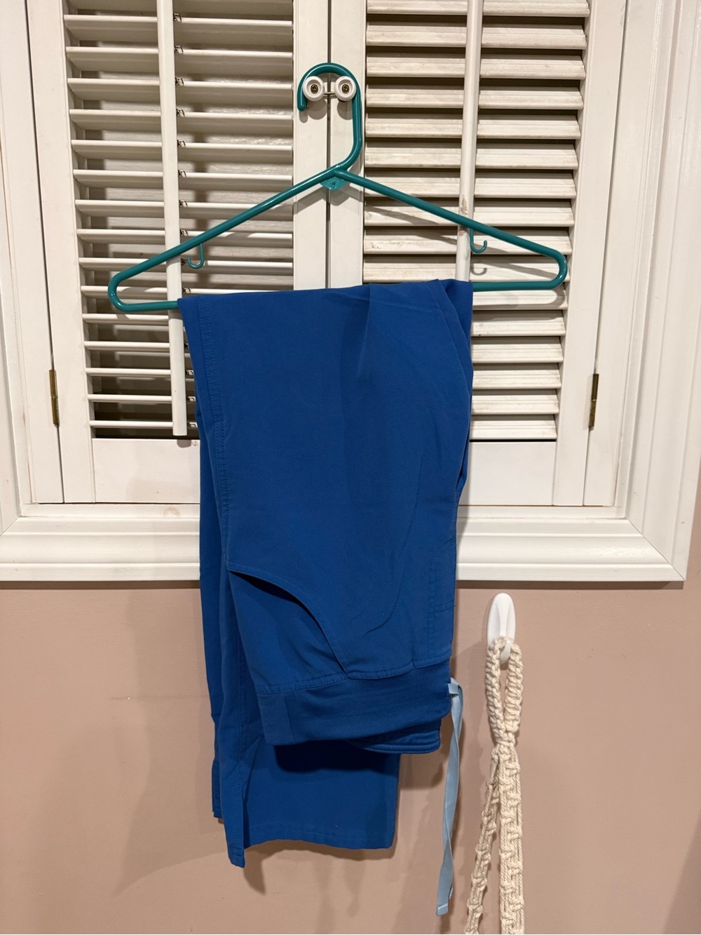 Figs Royal Blue Cade Cargo Scrub Pants (Size: Small)